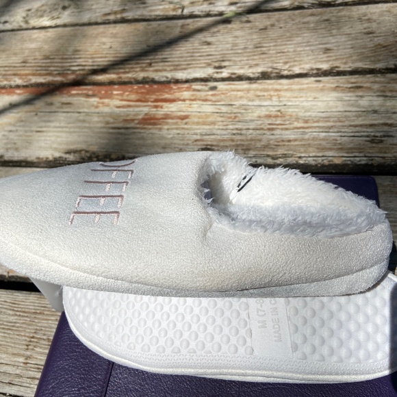 Rest Your Soles Women’s Slippers New - Picture 2 of 6